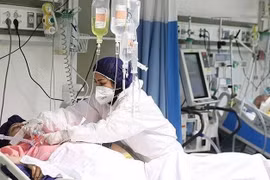 Iraq dỡ bỏ phong tỏa tài khoản cho Iran mua vaccine ngừa COVID-19