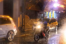 Bắc Bộ mưa dông, đề phòng thời tiết nguy hiểm, Trung Bộ nóng gay gắt