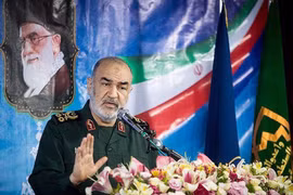 Iran tuyên bố sở hữu máy bay không người lái có tầm bay tới 7.000km