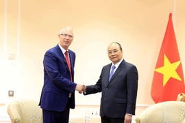 Chủ tịch nước Nguyễn Xuân Phúc tiếp các doanh nghiệp, nhà đầu tư Nga