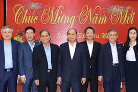 Thủ tướng Nguyễn Xuân Phúc chúc Tết các nguyên lãnh đạo Đảng, Nhà nước