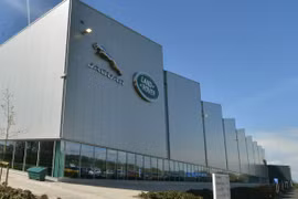 Jaguar Land Rover đặt mục tiêu sản xuất ôtô chạy điện vào năm 2025