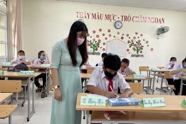 Thầy và trò vùng xanh Côn Đảo hào hứng bắt đầu năm học 2021-2022