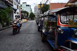 Kinh tế Thái Lan có thể thiệt hại hơn 12 tỷ USD do phong tỏa kéo dài