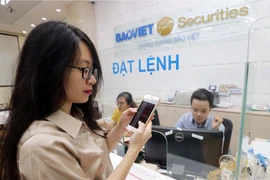 Ủy ban Chứng khoán NN: Nhà đầu tư nước ngoài rút ròng chưa đáng ngại