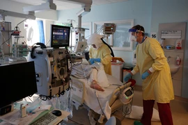 Sáng 25/10: Ca mắc tăng, châu Âu nguy cơ hứng chịu làn sóng dịch mới