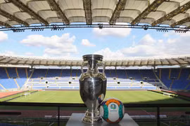 UEFA xác nhận tổ chức Euro 2020 tại sân Stadio Olimpico ở Rome