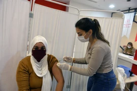 Thổ Nhĩ Kỳ có ca mắc Omicron đầu tiên, Anh có gần 1.900 ca Omicron