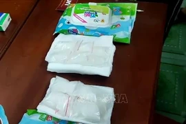 Bắt 2 đối tượng giấu ma túy trong thùng mỳ tôm tại chốt kiểm soát