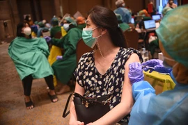 Indonesia công bố kế hoạch mua 426 triệu liều vaccine ngừa COVID-19