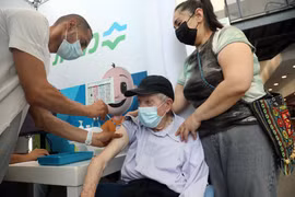 Số bệnh nhân nặng tại Israel tăng lên mức cao nhất kể từ tháng 3