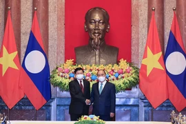 "Sự hỗ trợ của Việt Nam đã góp phần giúp Lào kiểm soát dịch bệnh"