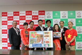 Fukushima phát hành tem kỷ niệm “thành phố chủ nhà” của đoàn Việt Nam