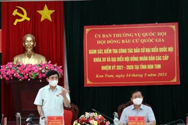 Giám sát, kiểm tra công tác bầu cử tại tỉnh Kon Tum, Hòa Bình