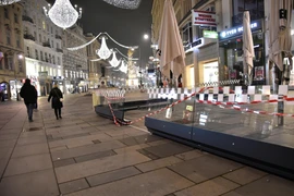 Mông Cổ, Áo kéo dài lệnh phong tỏa đề phòng dịch COVID-19 lây lan