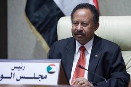 Quân đội Sudan dỡ bỏ hạn chế đi lại đối với Thủ tướng Abadalla Hamdok