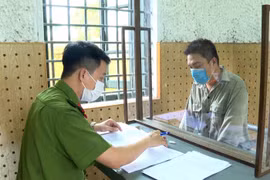 Phú Thọ: Khởi tố vụ vận chuyển trái phép lượng lớn bộ test SARS-CoV-2