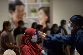 Dịch COVID-19: Indonesia và Malaysia ghi nhận hàng nghìn ca nhiễm mới