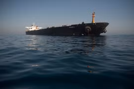 Tàu chở dầu Grace 1 của Iran ở ngoài khơi bờ biển Gibraltar ngày 15/8/2019. (Ảnh: AFP/TTXVN)