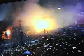 Hiện trường vụ nổ tại nhà máy hóa chất ở Waukegan, bang Illinois, Mỹ, ngày 3/5/2019. (Ảnh: WSBRADIO/TTXVN)