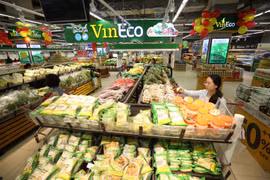 Các kênh bán lẻ đã lên kế hoạch trữ hàng cho dịp cuối năm. (Ảnh: Phương Anh/TTXVN)