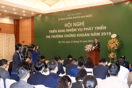 Phó Thủ tướng Chính phủ Vương Đình Huệ phát biểu tại Hội nghị. (Ảnh: Tuấn Đức/TTXVN)