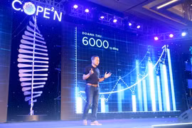 Tập đoàn Công nghệ CMC tổ chức Lễ ra mắt Hệ sinh thái hạ tầng mở C.OPE2N (CMC Open Ecosystem for Enterprise) cho doanh nghiệp và tổ chức mgày 9/4/2019. CMC là một trong ba đại diện Việt Nam được nhận giải thưởng ASOCIO 2019. (Ảnh: Minh Quyết/TTXVN)