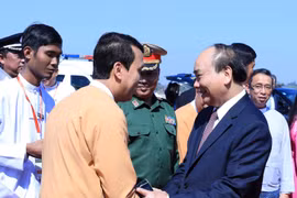 Lễ tiễn Thủ tướng Nguyễn Xuân Phúc tại sân bay quốc tế Yangon. (Ảnh: Thống Nhất/TTXVN)