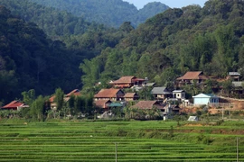 Bản làng tại xã Nà Nhạn. (Ảnh: Phan Tuấn Anh/TTXVN)