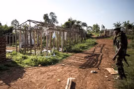 Một ngôi làng ở gần khu vực Djugu, tỉnh Ituri, Đông Bắc CHDC Congo bị thiêu rụi sau vụ tấn công ngày 4/7/2019. (Ảnh: AFP/TTXVN)