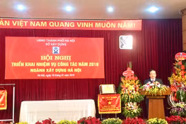 Phó Chủ tịch UBND Thành phố Hà Nội Nguyễn Thế Hùng phát biểu chỉ đạo tại Hội nghị triển khai nhiệm vụ công tác năm 2019 của Sở Xây dựng Hà Nội. (Ảnh: Minh Nghĩa/TTXVN)