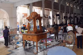 Hiện trường vụ nổ tại một nhà thờ ở Kochchikade, Colombo, Sri Lanka, ngày 21/4/2019. (Ảnh: THX/TTXVN)
