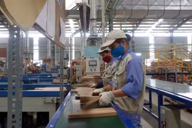 [Video] Tăng giờ làm thêm có đi ngược lại với xu thế tiến bộ xã hội?