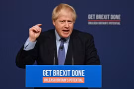 Thủ tướng Anh Boris Johnson phát biểu tại Telford, ngày 24/11/2019. (Ảnh: AFP/ TTXVN)