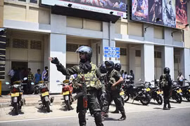 Cảnh sát gác tại hiện trường một vụ nổ ở Colombo, Sri Lanka, ngày 24/4/2019. (Ảnh: AFP/ TTXVN)