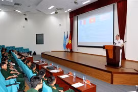 Trao đổi chuyên môn Công binh Gìn giữ hòa bình Liên hợp quốc giữa Bộ Quốc phòng Việt Nam và Bộ Quốc phòng Pháp ngày 25/6/2018. (Ảnh: Dương Giang/TTXVN)
