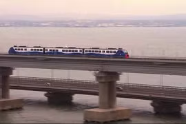Cầu đường sắt Crimea vượt Eo biển Kerch. (Nguồn: BBC)
