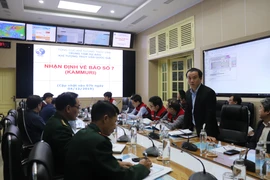 Cuộc họp chủ động ứng phó với diễn biến của bão số 7 (Kammuri). (Ảnh: TTXVN phát)