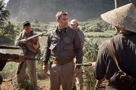 Nam tài tử Aaron Eckhart đóng vai Trung tá Jimmy Doolittle trong bộ phim "Midway". (Nguồn: Lionsgate)
