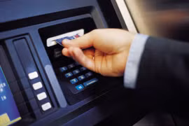 Bắt 3 người nước ngoài từng trộm cắp gần 1,7 tỷ đồng tại phố Hàng Tre