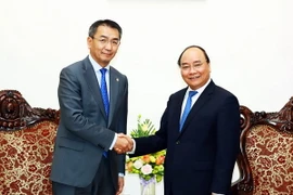 Thủ tướng Nguyễn Xuân Phúc tiếp Bộ trưởng Ngoại giao Mông Cổ Tsend Munkh-Orgil đang ở thăm chính thức Việt Nam. (Ảnh: Thống Nhất/TTXVN)