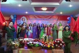 Tiết mục văn nghệ chào mừng tại lễ míttinh. (Ảnh: Dương Trí/Vietnam+)