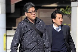 Hình ảnh nghi phạm bị bắt giữ được đăng trên tờ Asahi Shimbun. (Nguồn: Asahi)