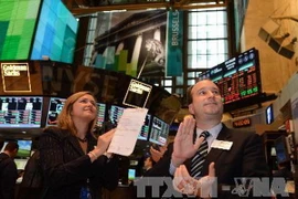 Tại sàn giao dịch chứng khoán New York, Mỹ. (Ảnh: THX/TTXVN)