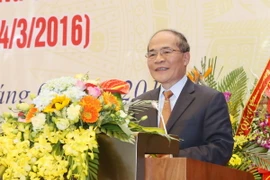 Chủ tịch Quốc hội Nguyễn Sinh Hùng dự và phát biểu tại Lễ kỷ niệm. (Ảnh: Nhan Sáng/TTXVN)