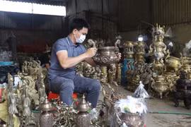 [Video] Nhộn nhịp ngày cận Tết tại làng nghề đúc đồng Lộng Thượng
