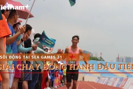 Sôi động lần đầu tổ chức giải chạy phong trào tại SEA Games 31. (Ảnh: Minh Anh/Vietnam+)