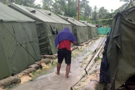 Các lán trại tại trung tâm giam giữ người tị nạn trên đảo Manus, Papua New Guinea ngày 18/2/2014. (Nguồn: AFP/TTXVN)