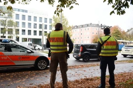 Cảnh sát Đức điều tra tại Munich ngày 21/10. (Nguồn: AFP/TTXVN)