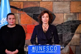 Tân Tổng Giám đốc Tổ chức Giáo dục, Khoa học và Văn hóa của Liên hợp quốc (UNESCO), bà Audrey Azoulay (ảnh phải). (Nguồn: THX/TTXVN)